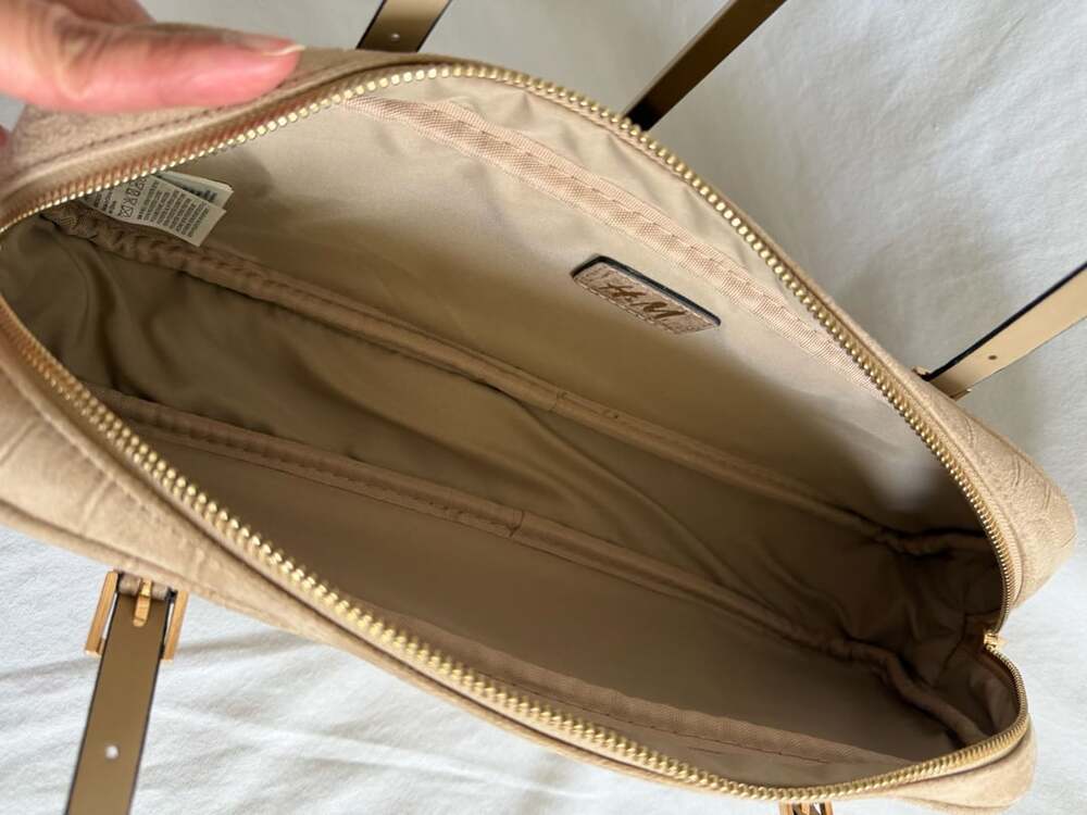H&M Faux Suede Crocodile Embossed Shoulder Bag Tan - Picture 3 of 5